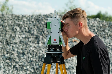 Тахеометр Alpha Ti Arctic 2"